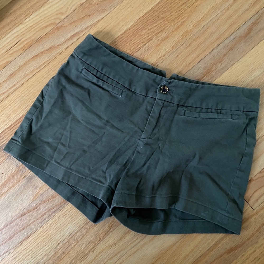 Banana Republic olive green shorts